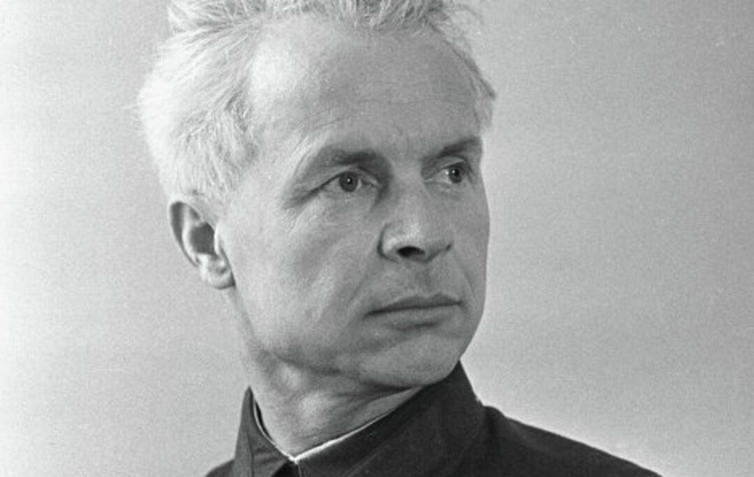 Александр Довженко: Живописец экранной земли и поэт национального духа
